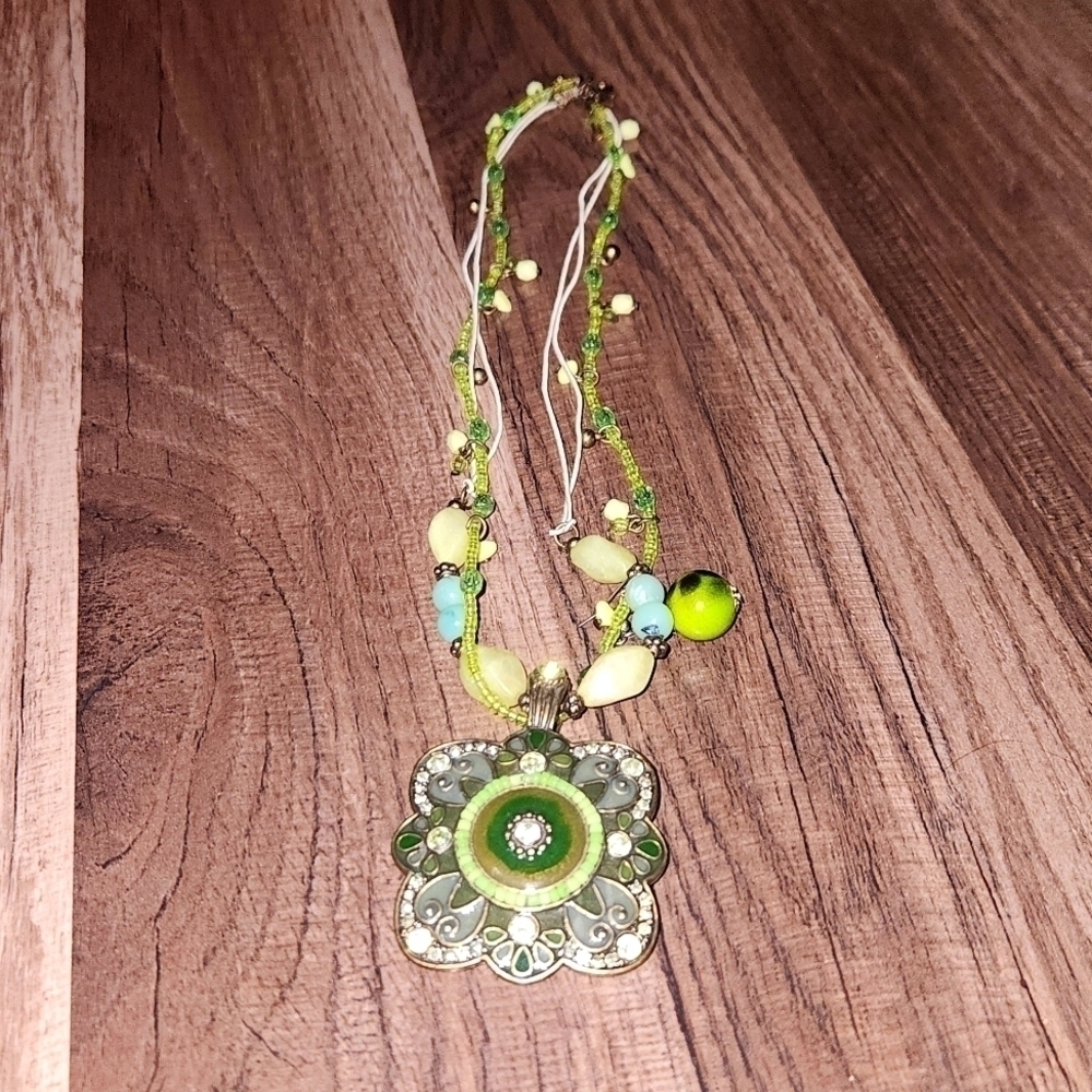 Beaded Statement Necklace Oversized Pendant Matching Bracelets and Earrings Boho - Picture 4 of 8